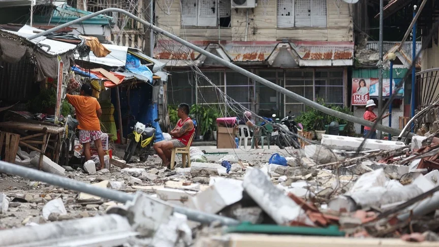 Filipinler’de Şiddetli Deprem: 61 Ölü, Yanardağ Faaliyete Geçti