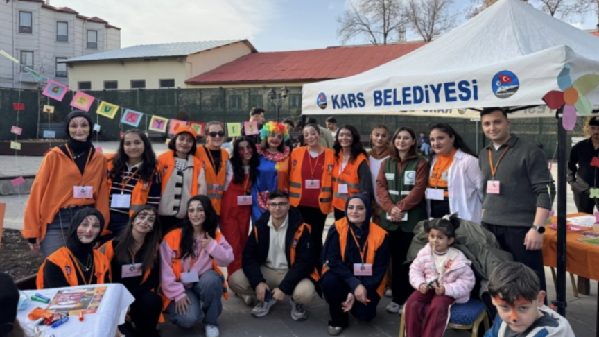 Kars’ta Lösemili Çocuklar İçin Farkındalık Etkinliği: Umuda ve Dayanışmaya Dokunan Bir Gün