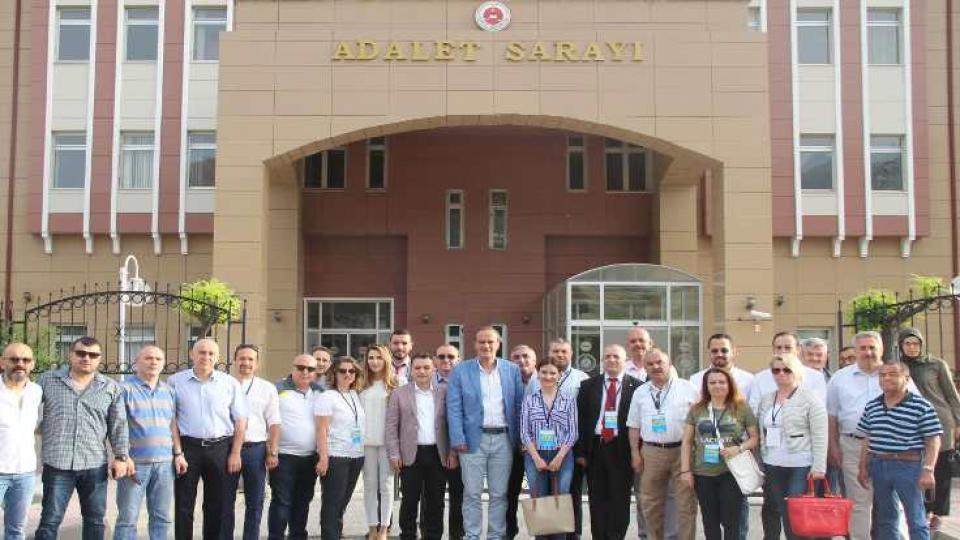 Serhatın Sesi / Serhat Diyarından Haberler / CHP'lilerden Akşener ve Karamollaoğlu'na imza desteği