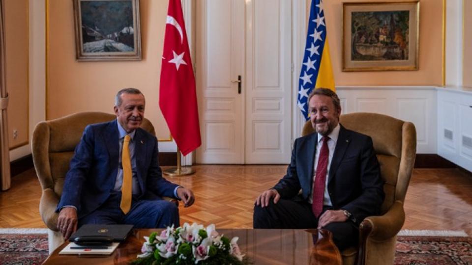 Erdoğan: Suikast bilgisi ulaştığı için buradayım