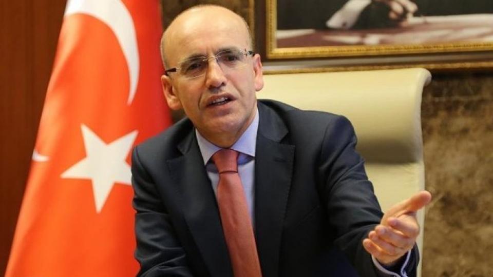 Şimşek: Bazı firmalar yurtdışından şirket almış