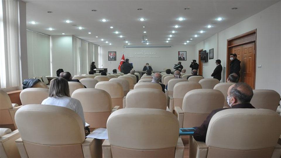 Kars Valisi Türker Öksüz başkanlığında İl Pandemi Koordinasyon Kurulu Toplantısı gerçekleştirildi
