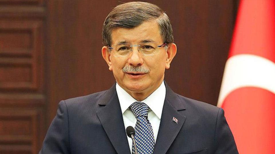Gelecek Partisi Genel Başkanı Davutoğlu’ndan sert elelştriler