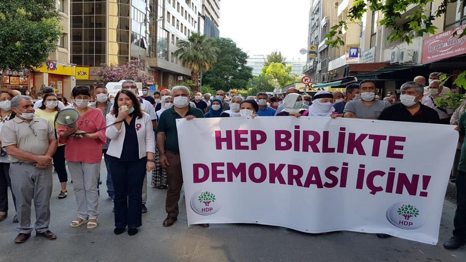 HDP'nin ''Demokrasi Yürüşü''nden önce gözaltılar başladı