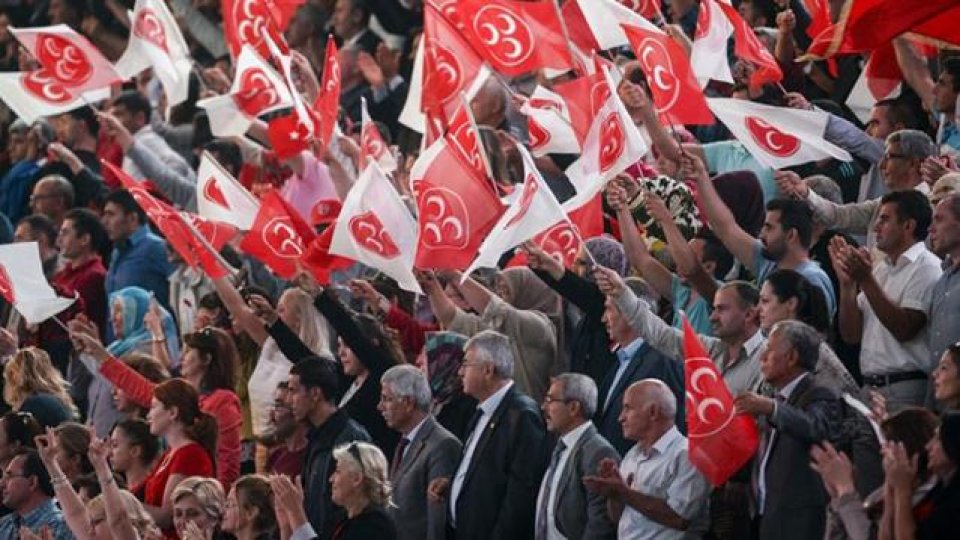 Serhatın Sesi / Serhat Diyarından Haberler / CHP'den başka parti kazanamaz diyerek MHP'den istifa etti! Yanında 2 bin kişiyi de götürüyor